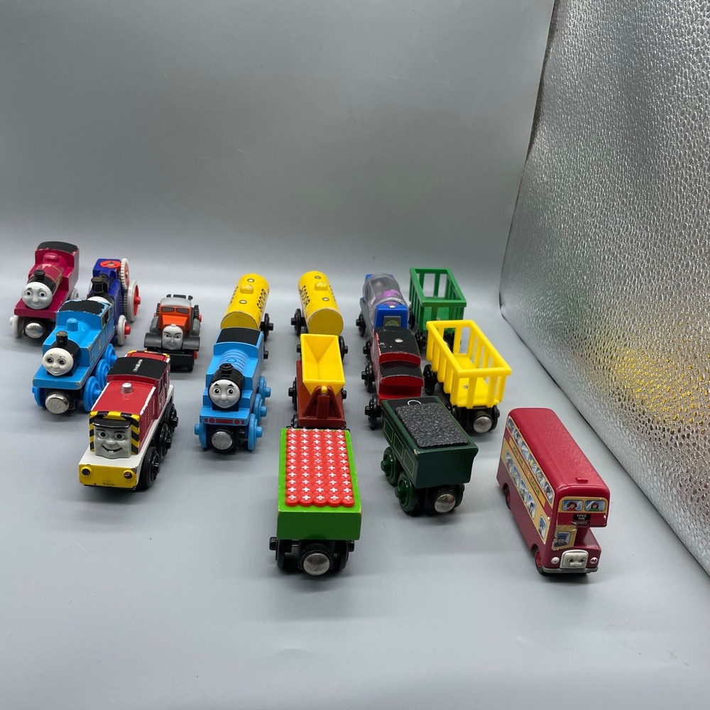 Thomas & Friends Wooden Railway Lot Salty Thomas Lady Sodor Fuel 15pc Mixed Toy